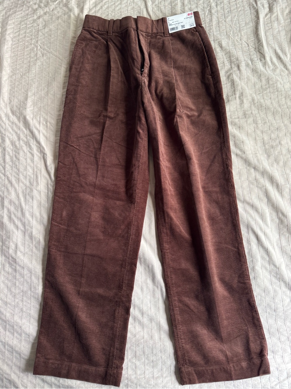 Uniqlo Women’s Corduroy Pleated Wide Pants in Brown